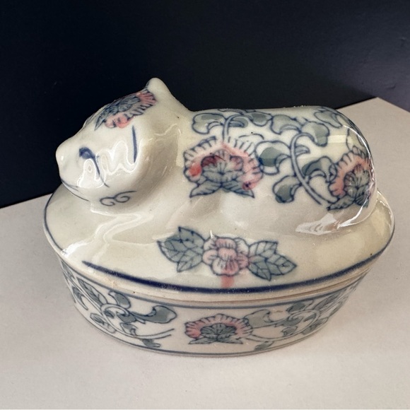 Small cat glass dish/trinket jar. - Picture 2 of 5